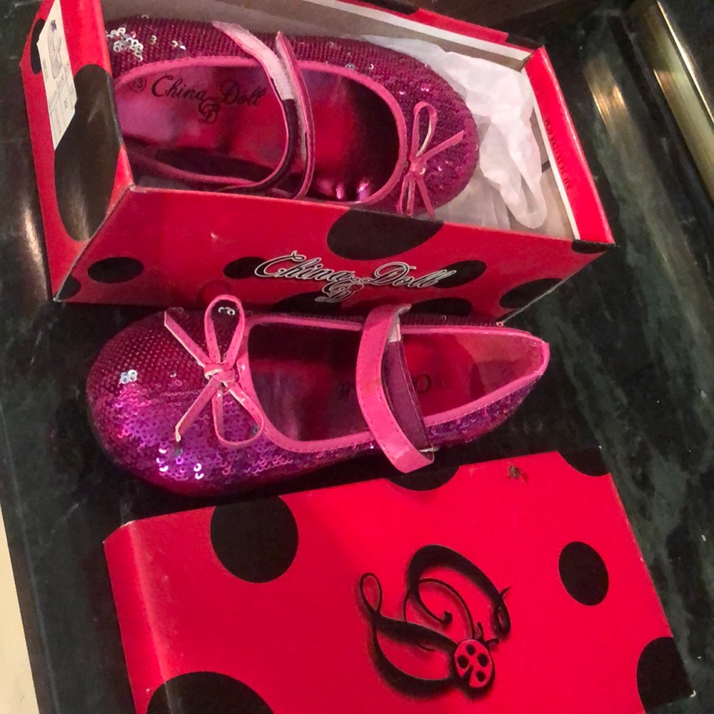 Brand new sparkly pink slip on flats